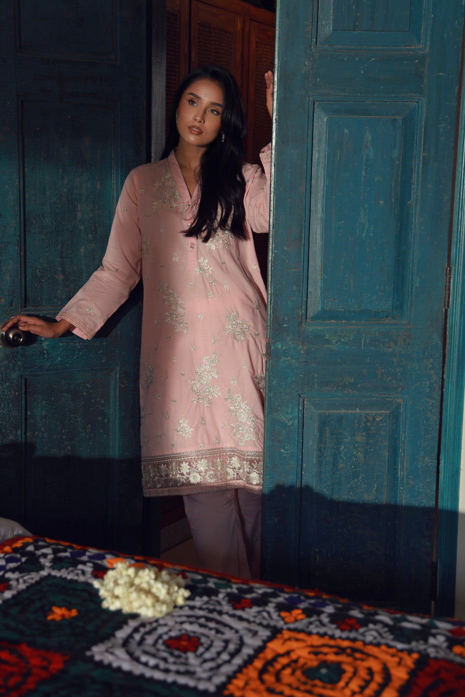 Stitched - 3 Pc Embroidered Doria Outfit