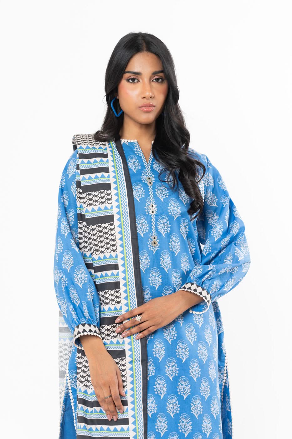 3 Pc Printed Lawn Suit With Printed Silver Lawn Dupatta