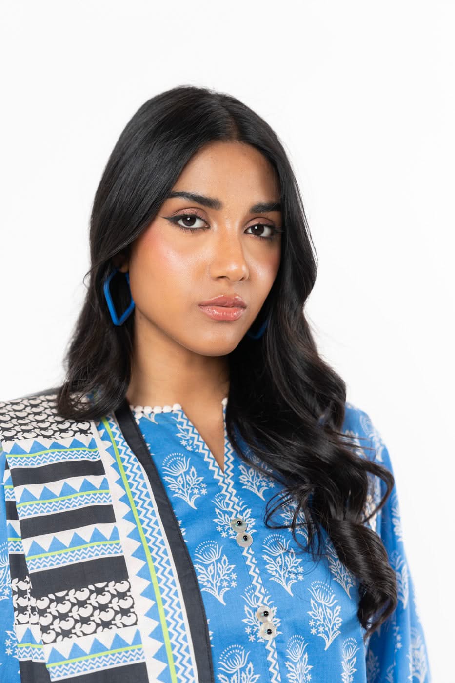 3 Pc Printed Lawn Suit With Printed Silver Lawn Dupatta