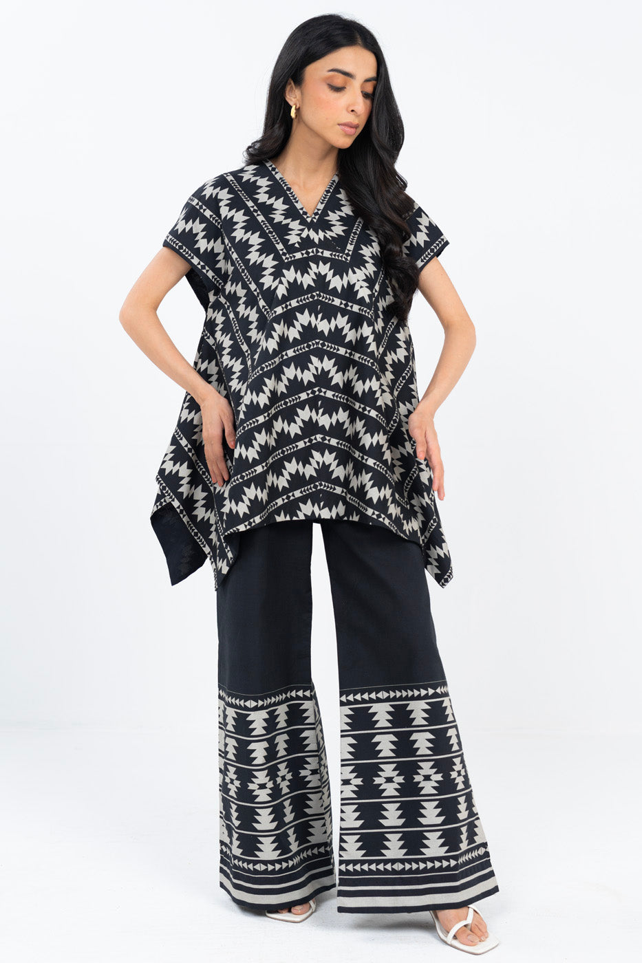 2 Pc Printed Lawn Suit With Printed Lawn Dupatta