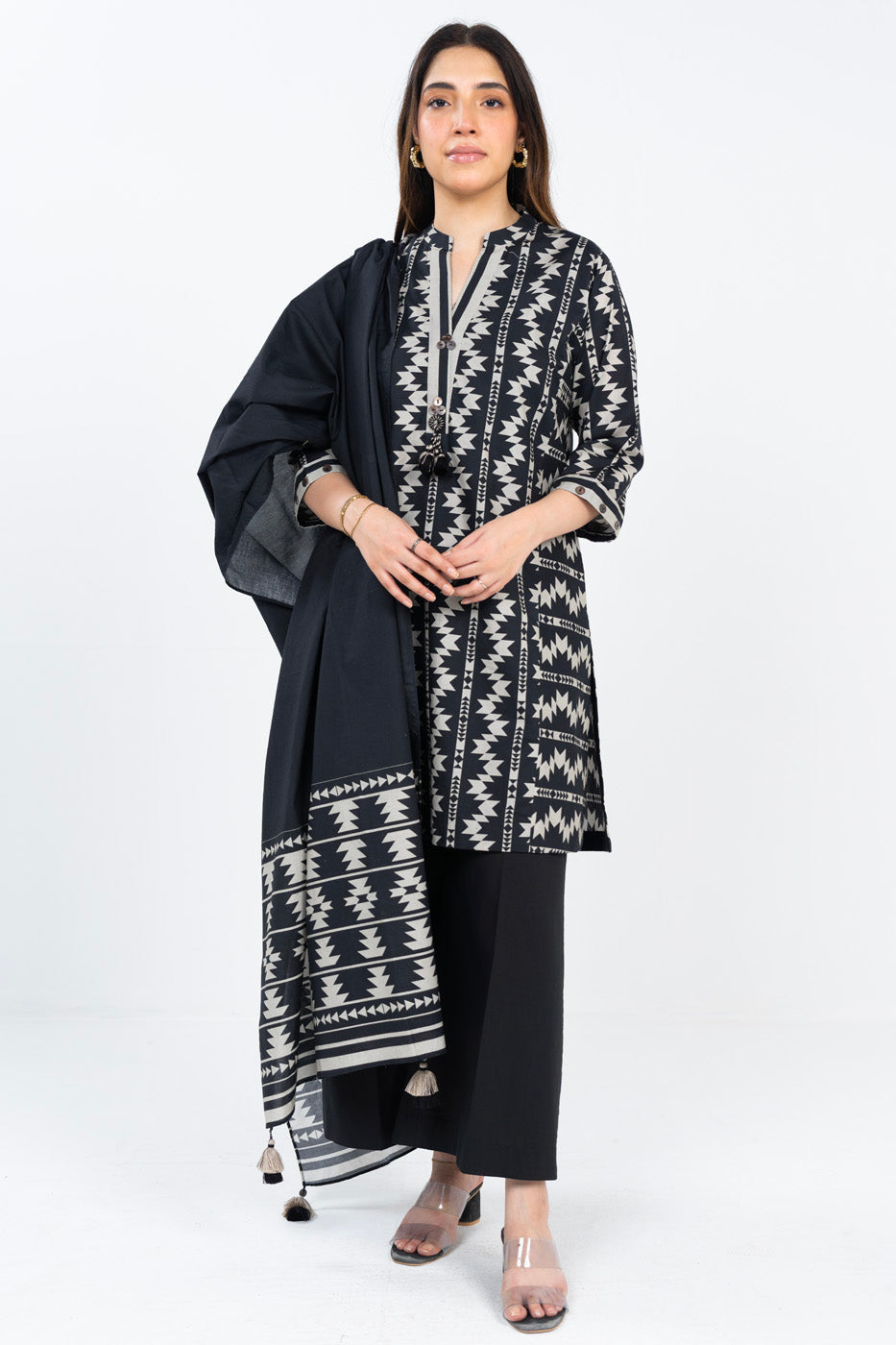 2 Pc Printed Lawn Suit With Printed Lawn Dupatta